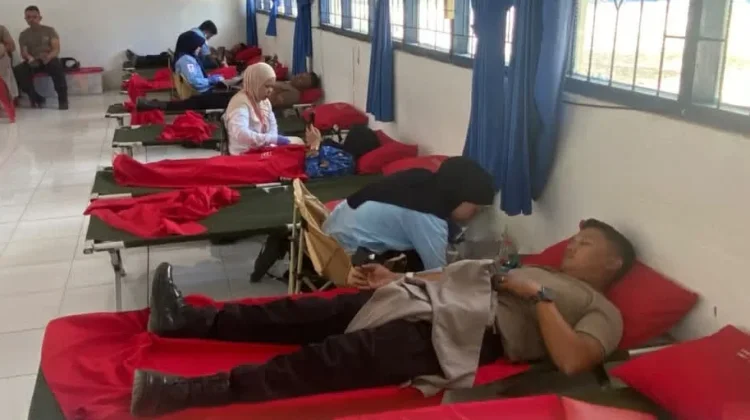 Batalyon C Pelopor Ikuti Donor Darah HUT PMI