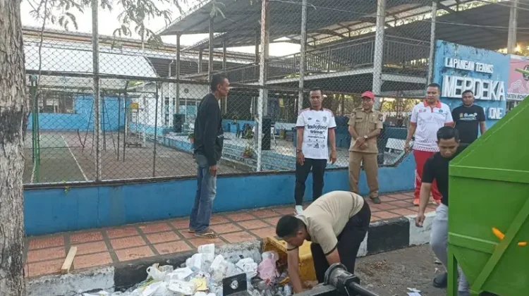 Bupati Bone Pantau Aksi Pembersihan Sampah di Kawasan Lapangan Merdeka