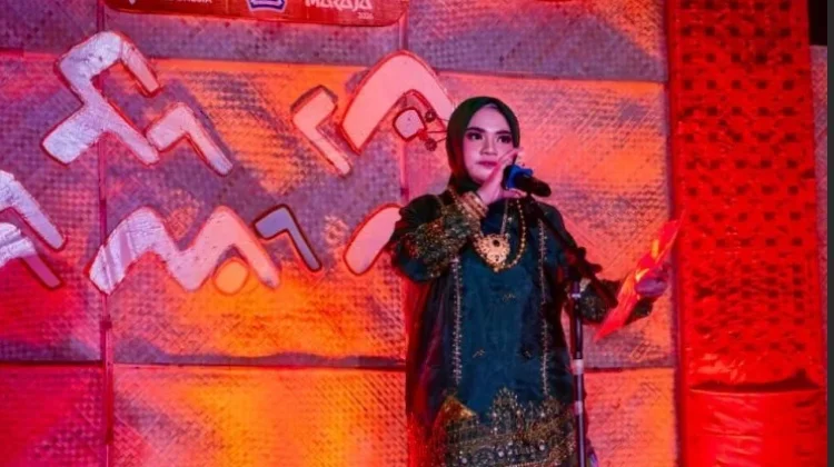 Siswi SMP Islam Athirah Bone Pukau Panggung Festival Gau Maraja