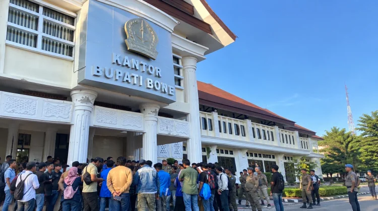 Aksi PMII Bone Seret Isu Listrik Air Bersih hingga Transparansi PJU
