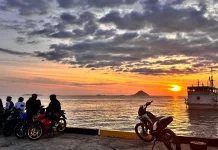 Berburu Sunrise usai Subuh Jadi Tren Ramadan di Sinjai