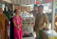 Pastikan Stok Aman, Bupati Bone Cek Kios Pangan