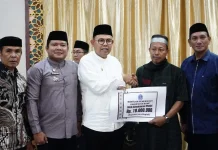 Wabup Bone Bantu Renovasi Masjid Nurul Falah Kecamatan Bengo
