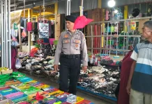 Patroli Humanis Polres Soppeng Amankan Pasar Ramadhan