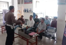 Satlantas Polres Bone Edukasi Pemohon SIM Tertib Berlalu Lintas