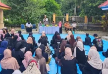 Polisi Beri Tausiah Ramadan Kepada Siswa SMP