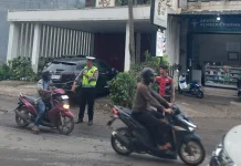 Arus Lalu Lintas Bone Meningkat, Polisi Lakukan Pengaturan