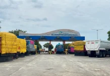 Arus Mudik di Pelabuhan Bajoe Didominasi Motor dan Truk Logistik
