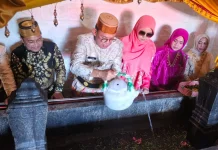 Sambut HJB ke-696, Wabup Bone Ziarah ke Makam Arung Palakka