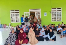 Ratusan Al-Qur’an Disalurkan ke Santri TK/TPA di Sinjai Utara