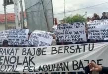 Aksi Massa di Bajoe Bone, Desak ASDP Operasikan Dermaga Dua