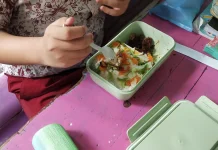 Siswa di Sinjai Kembali Bawa Bekal imbas 4 SPPG Tutup