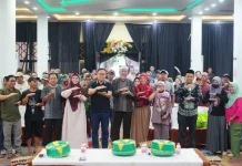 BAZNAS dan Pemkab Bone Salurkan Sembako kepada Petugas Kebersihan