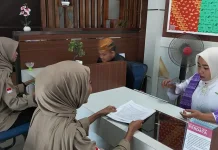 Pegawai Pengadilan Negeri Sinjai Kenakan Kebaya dan Pakaian Adat di Hari Kartini