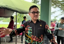 Sekprov Sulsel Puji Retreat Pemkab Bone "Best Practice" Efisiensi Anggaran