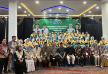 Dua Jamaah 85 Tahun Asal Bone Ikut Kloter 9 UPG ke Tanah Suci