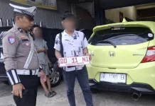 Satlantas Polres Bone Edukasi Pengendara dengan Humanis