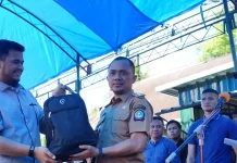 Keluarga Besar Sulaiman Salurkan Bantuan Rp9,5 Miliar untuk Korban Banjir Bone