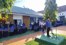 Camat Tanete Riattang Timur Ajak Siswa SMPN 7 Bajoe Disiplin Kelola Sampah