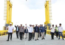Jelang Peresmian, Bupati Bone Tinjau Kesiapan Dermaga Pelabuhan Bajoe