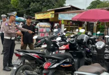 Satlantas Polres Bone Tertibkan Parkir Liar di Pasar Sentral