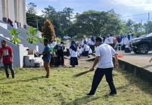Masjid Islamic Center Sinjai Jadi Pusat Salat Iduladha, ASN Kerja Bakti
