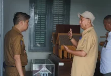 Kadisparbud Sinjai Tinjau Benteng Balangnipa, Siap Lakukan Pembenahan