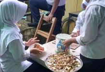 MTsN 4 Bone Kembangkan Inovasi POC Eco-Enzim Dari Limbah Organik