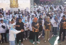 Peringatan Hari Bhayangkara ke-80, Wabup Bone Lepas Ribuan Peserta Fun Bike