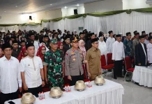 Kapolres Soppeng Hadiri Wisuda Hafizh dan Penamatan Santri