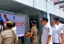 Abaikan Teguran, Pemkab Bone Pasang Spanduk Peringatan di Bangunan Tak Berizin