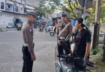 Satlantas Polres Bone Tertibkan Pengendara tanpa Helm