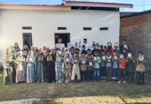 BKPRMI Sinjai Utara Salurkan Puluhan Al-Qur'an dan Iqra ke TK/TPA Ummul Balangnipa
