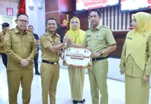 Dinas SDA dan Bina Konstruksi Bone Raih Predikat Kinerja Terbaik
