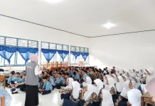 Siswa SMPN 12 Dibekali Pelatihan Public Speaking Hadapi Era Digital