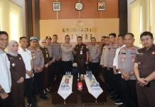 Hari Bhakti Adhyaksa ke-66, Kapolres Sinjai Beri Kejutan Kajari