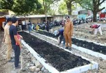 Transformasi Lahan Sampah Jadi Taman Sayur BerAmal di Bone