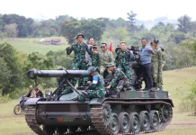 Bupati Bone Hadiri Latihan Menembak Ranpur dan Bakti Sosial