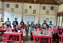 WIZ Bone Salurkan Bantuan Pendidikan untuk Siswa Pelosok Desa