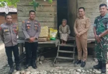 HUT RI ke-81, Polsek Palakka Berbagi Bantuan Pangan