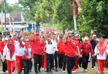 Ribuan Warga Lintas Kecamatan Meriahkan Roadshow Kemerdekaan RI di Mare