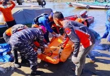 Tiga Hari Hilang, Nelayan Kajuara Ditemukan Mengapung di Perairan Pulau Kanalo Dua