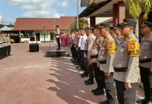 Kapolres Sinjai Tekankan Integritas dan Profesionalisme di Upacara Sertijab