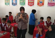 Polwan Polres Sinjai Edukasi Siswa SDN 3 Balangnipa Cegah Kekerasan Seksual
