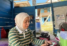 Kisah Fira, 10 Tahun Bertahan Jual Gogos dan Tuak Bantu Ekonomi Keluarga