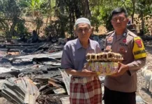 Bhabinkamtibmas Sambangi Korban Kebakaran di Dua Boccoe
