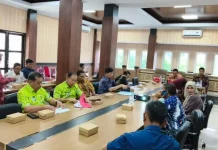 Wabup Bone Pimpin Rapat TP2DD dan MONEV PAD Semester II