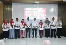 Dinas Pendidikan Sinjai Serahkan Hadiah Kepada Pemenang Lomba Semarak HUT RI