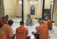 Kapolres Bone Apresiasi Binrohtal, Tahanan Diajak Istiqomah Sholat
