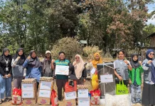 WIZ Bone Salurkan Bantuan Korban Kebakaran Desa Cakke